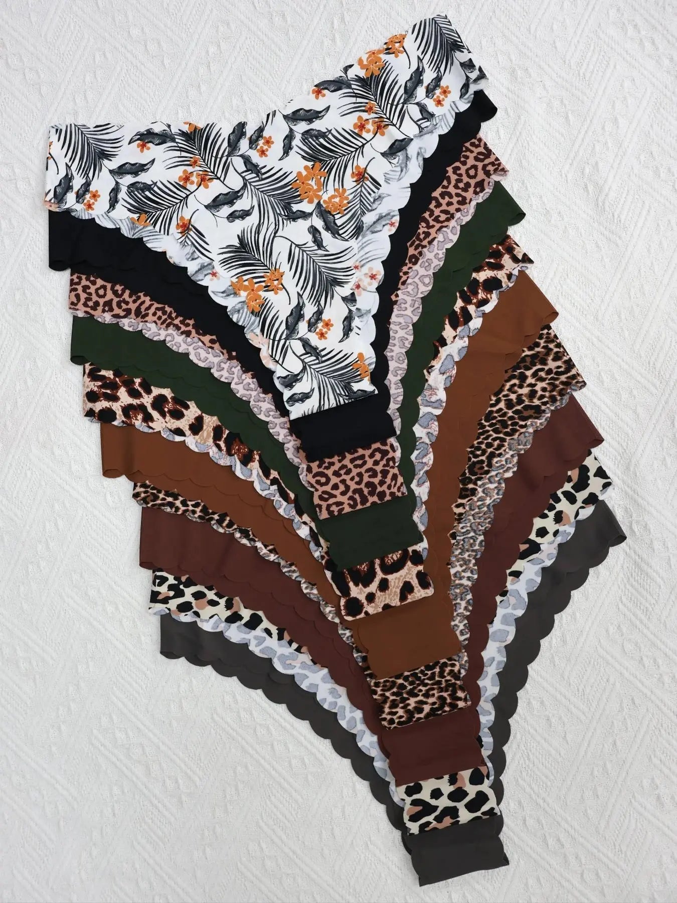 Seamless Scallop Trim Women's Panties - Comfortable, Breathable, Antibacterial Underwear in Casual Style